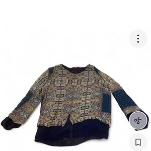 Patterned Women's Blouse